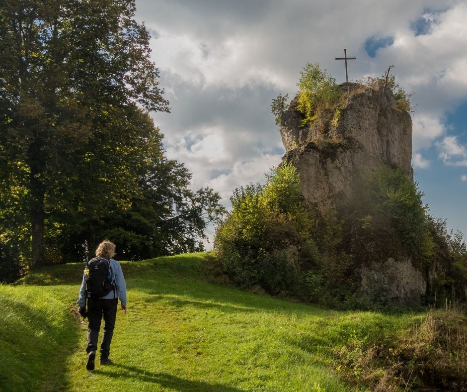 Wilde Felsen, waldige Wege