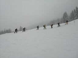 Skitouren Namloser Tal - Aufstieg im Schneetreiben am Galtjoch