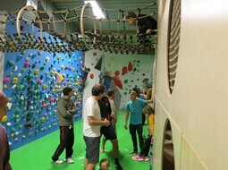 <div class="cmswysiwyg"><p>Großes Interesse und Lust zum Ausprobieren weckte der ganz frisch eröffnete Kinder- und Familienbereich – nicht nur bei den Kleinen.</p>
<div class="cleardiv">&nbsp;</div></div>