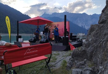 Berge, Jazz und Strom - Begeisterter Applaus an vielen Orten im Montafon