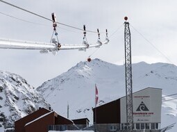 MortAlive Schneiseil-Testanlage Talstation Diavolezza. Bild: Mayk Wend