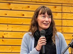<div class="cmswysiwyg"><p><strong>Februar</strong>: Wir begrüßen Nina Ahrens als stellvertretende Geschäftsführerin. Ihre Schwerpunktthemen sind Medien und Kommunikation, Öffentlichkeitsarbeit, Naturschutz und Nachhaltigkeit und Ehrenamt.</p>
<div class="cleardiv">&nbsp;</div></div>