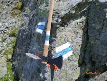 Eine starke Truppe - Wegebauarbeiten im Garneratal 2015